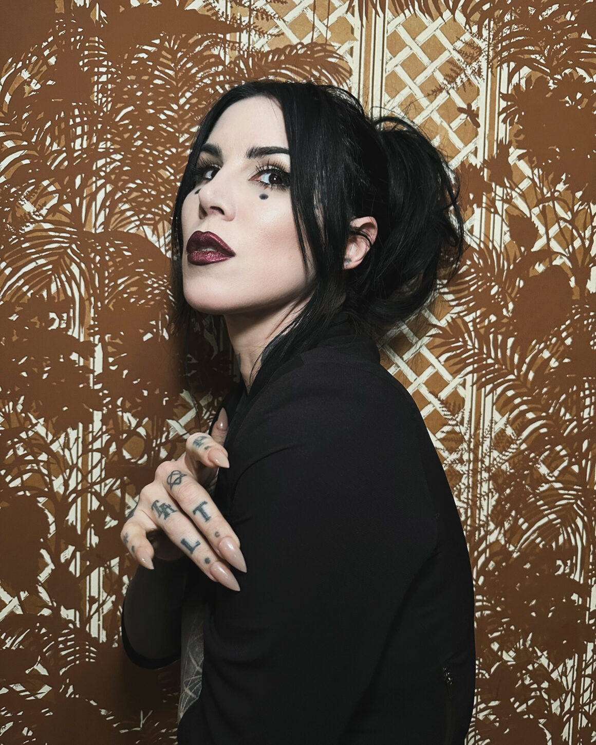 Kat Von D, tattoo artist, @thekatvond